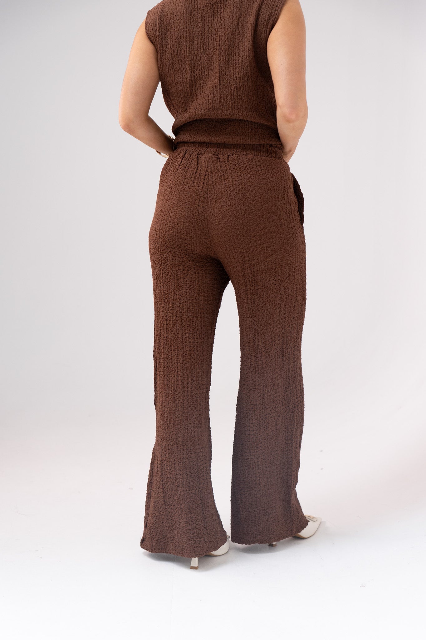 Millie Waffle Texture Trousers In Coffee