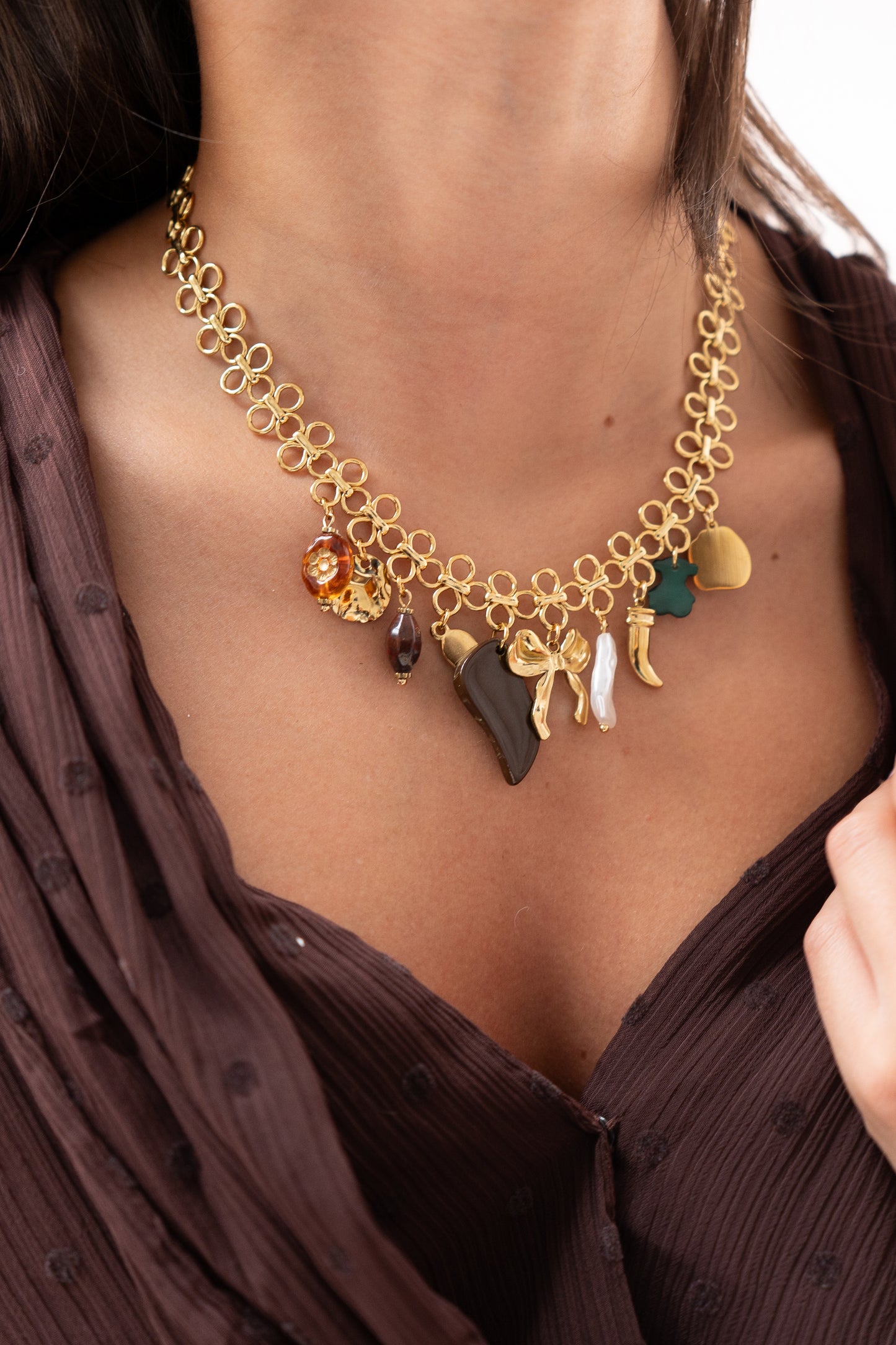 Olive Looped Charm Necklace In Gold