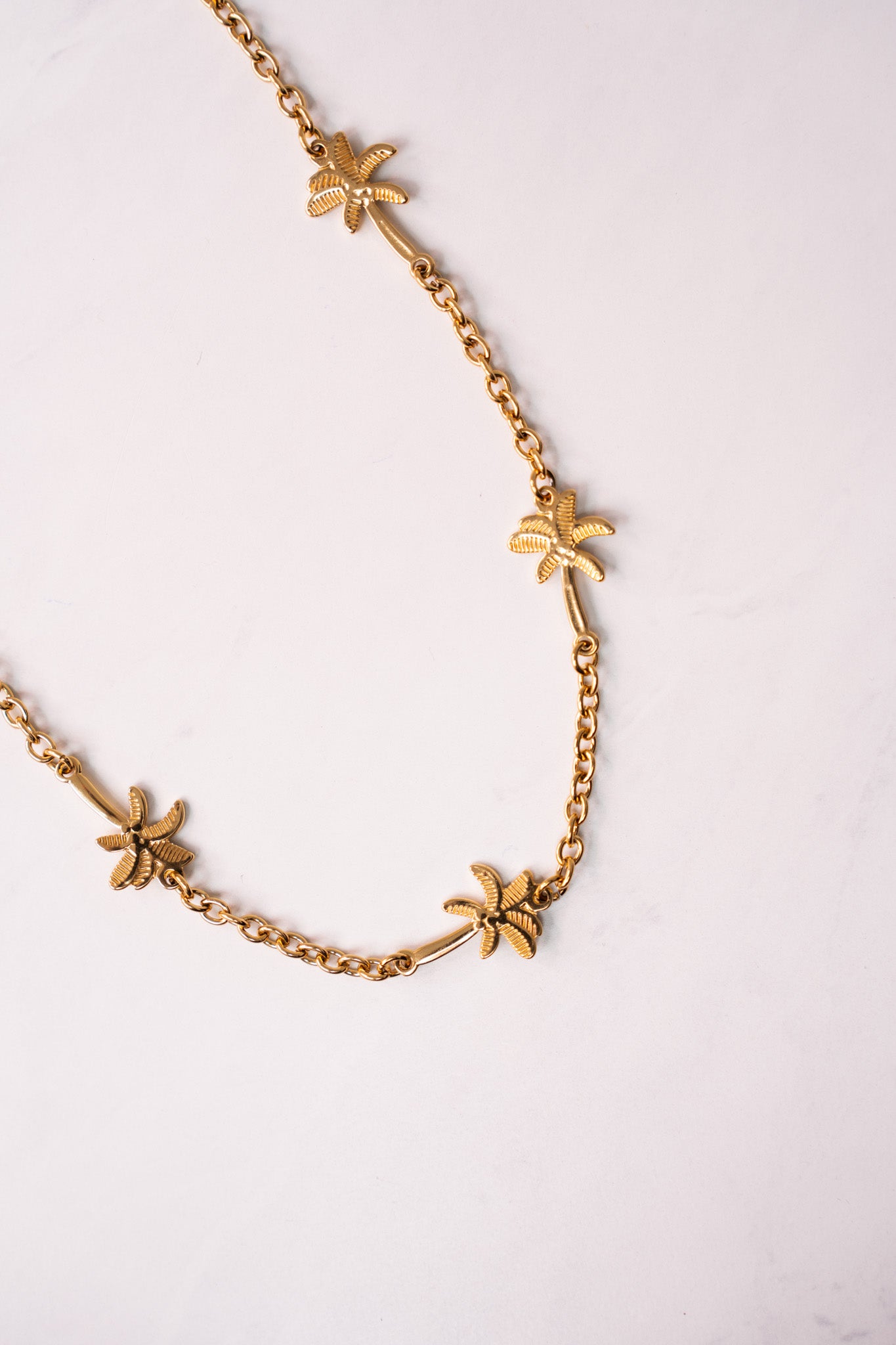 Olive Palm Tree Necklace In Gold