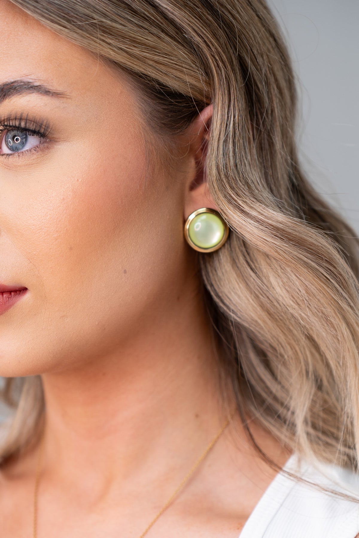 Olive Round Stone Earrings In Green