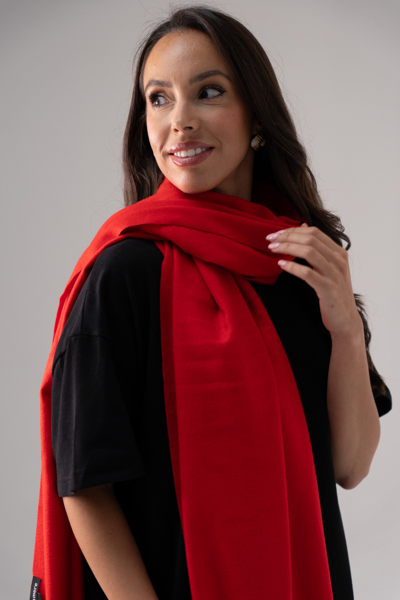 Orla Luxe Tassel Scarf In Red