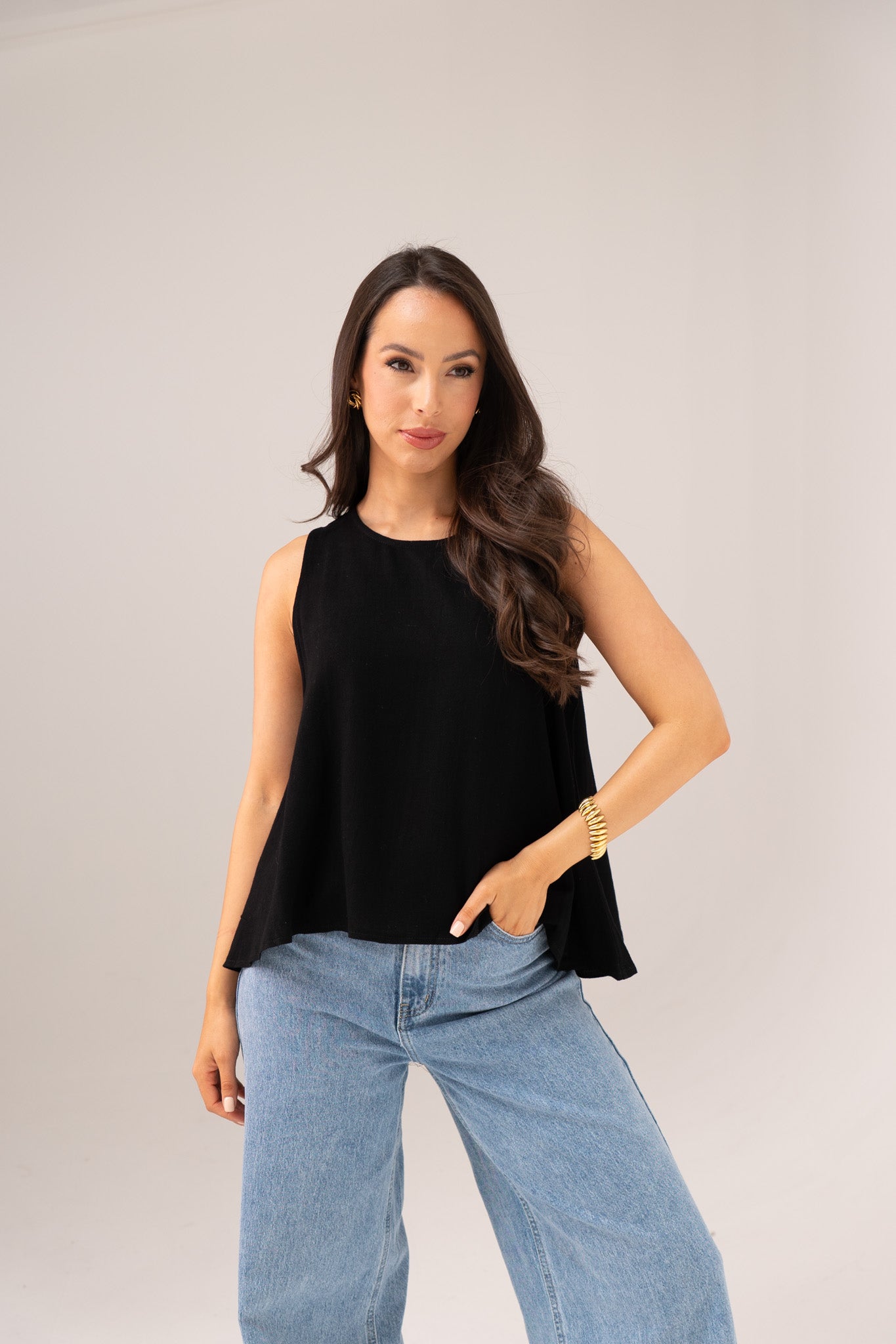 Paige Asymmetric Hem Top In Black