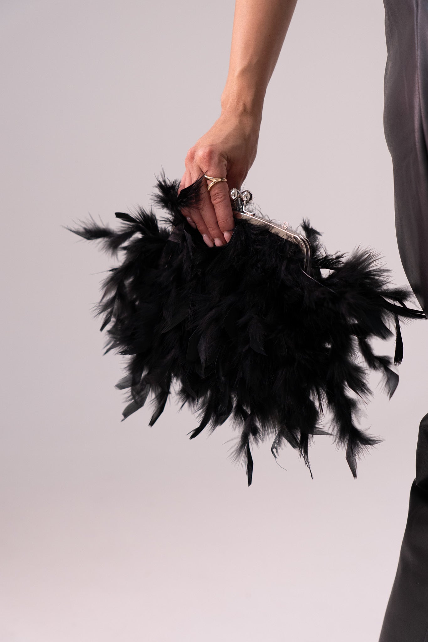 Polly Feather Clutch Bag In Black