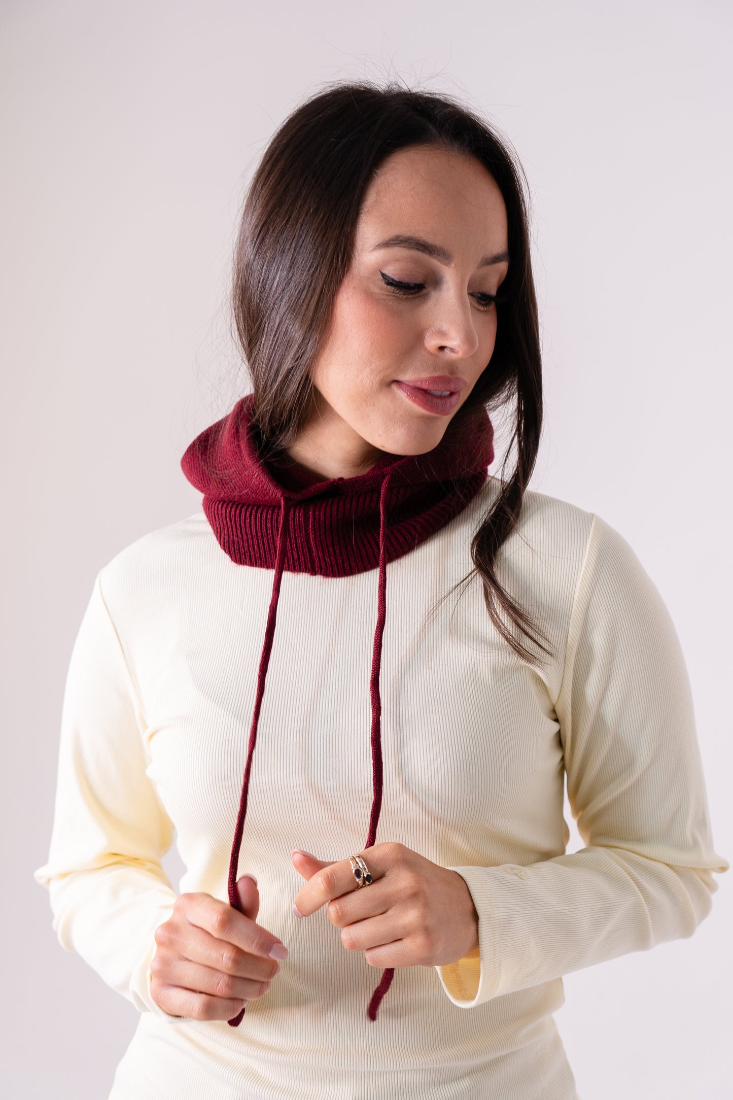 Polly Knit Hood In Wine