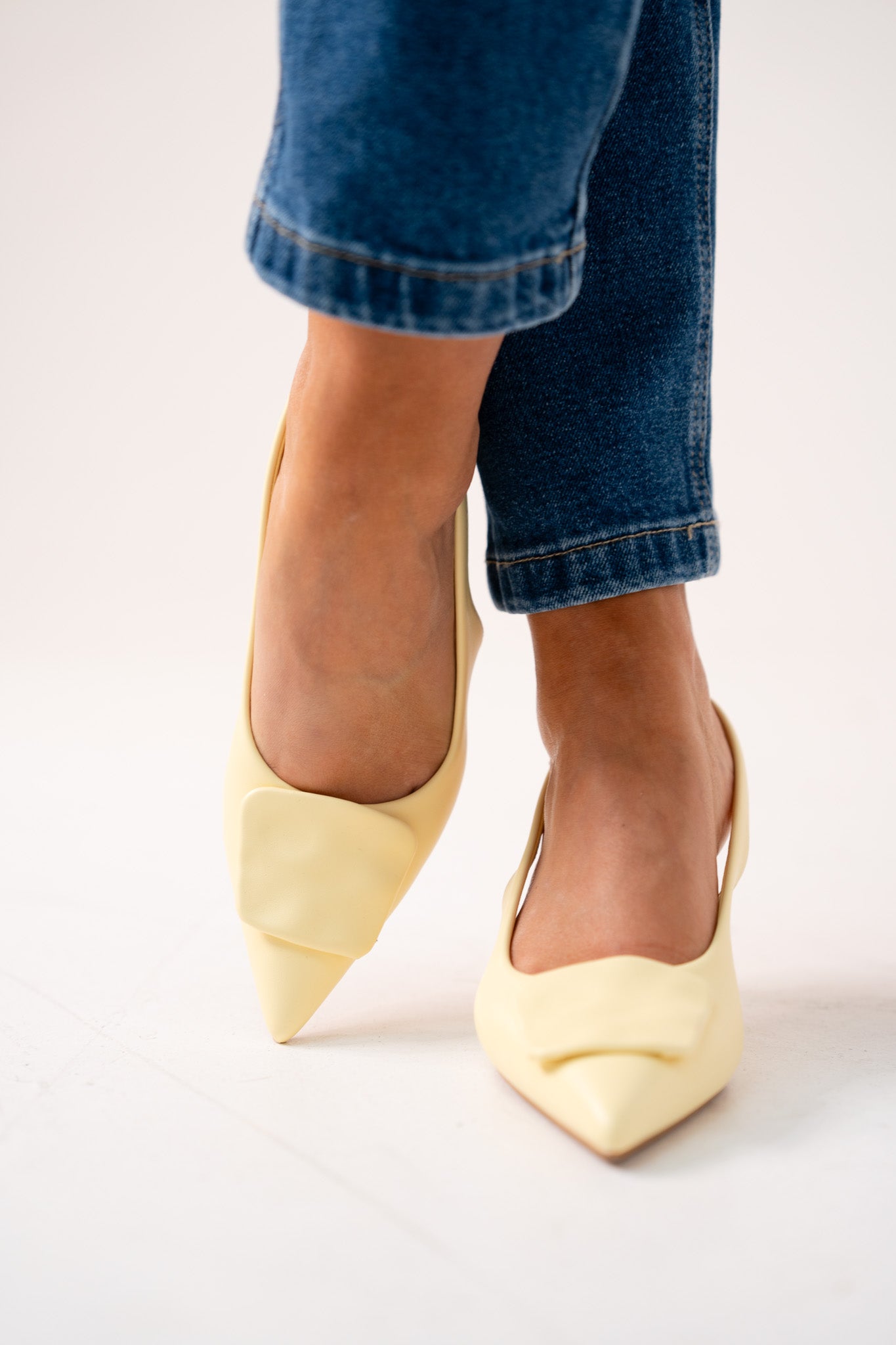 Sadie Slingback Heel In Lemon