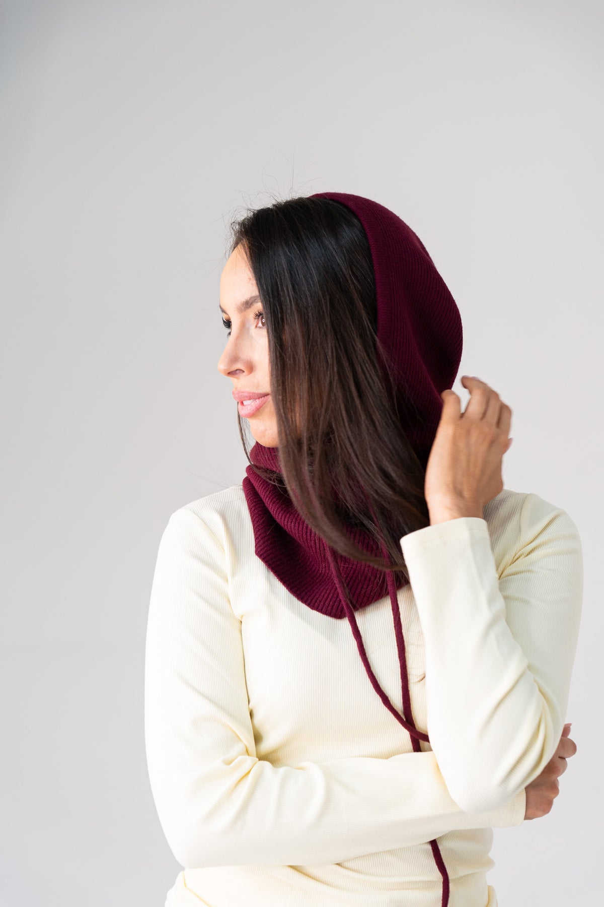 Polly Knit Hood In Burgundy