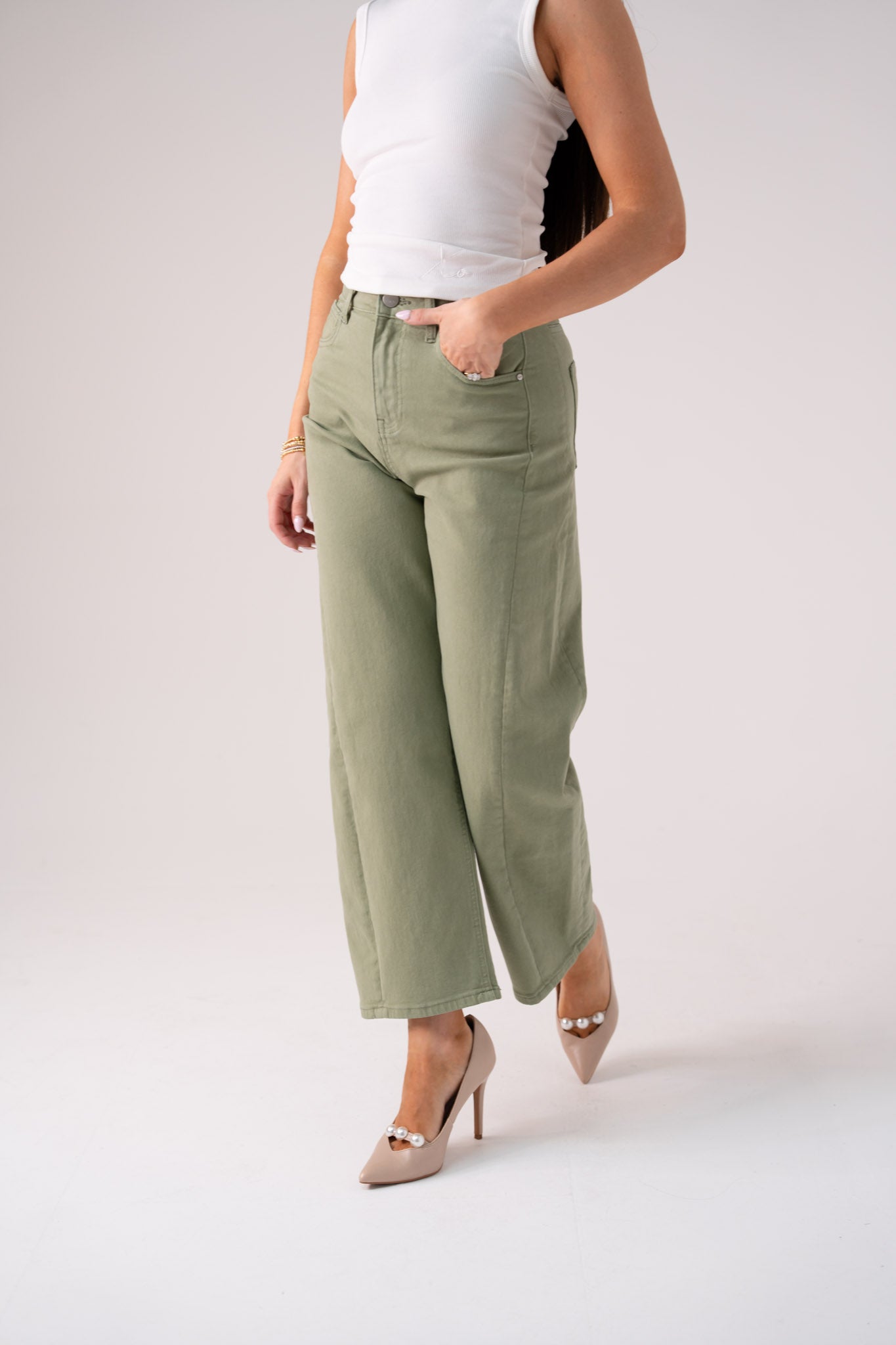 Love Laura Carrot Barrell Jeans In Sage
