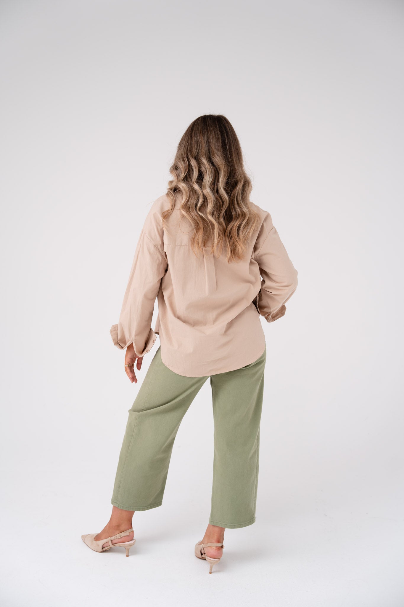 Kiera Contrast Cuff Shirt In Beige