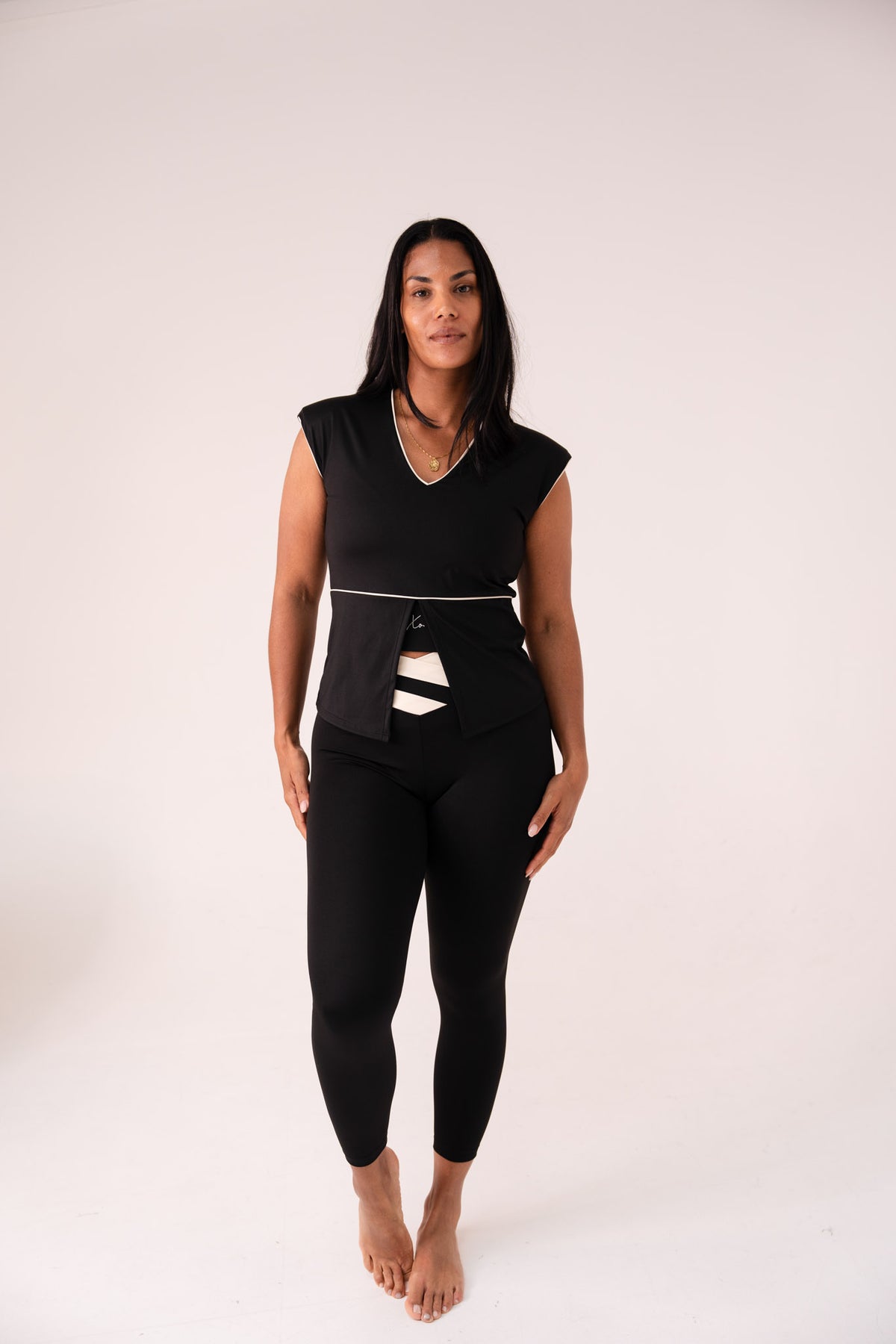 Love Laura Cream Trim Leggings In Black