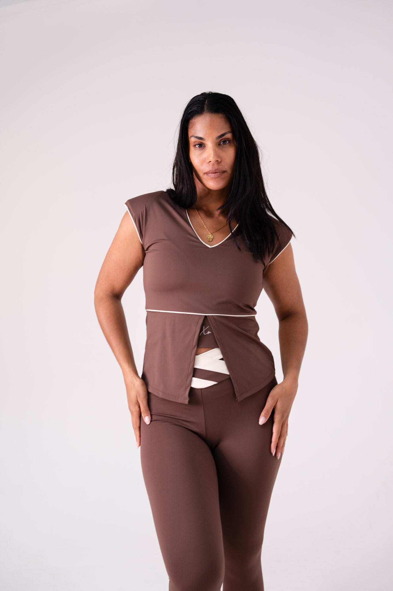 Love Laura Cream Trim Leisure Top In Chocolate