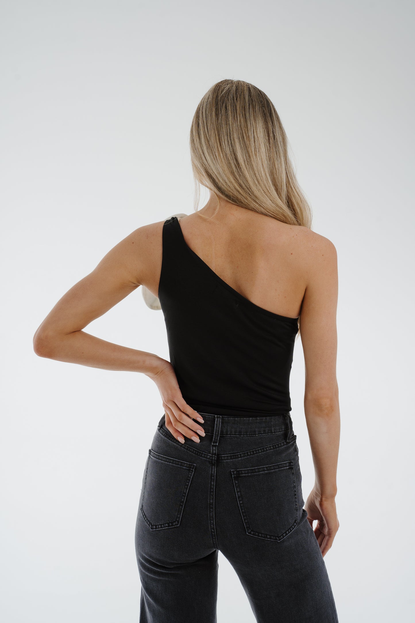 Holly Floral One Shoulder Bodysuit In Black