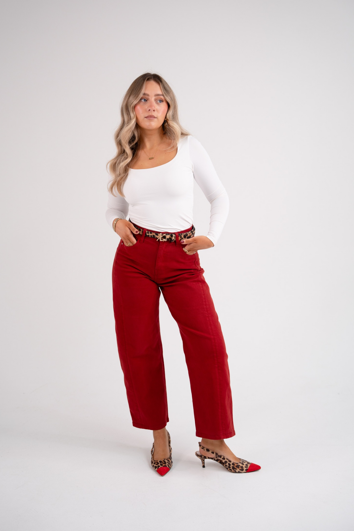 Love Laura Carrot Barrell Jeans In Deep Red