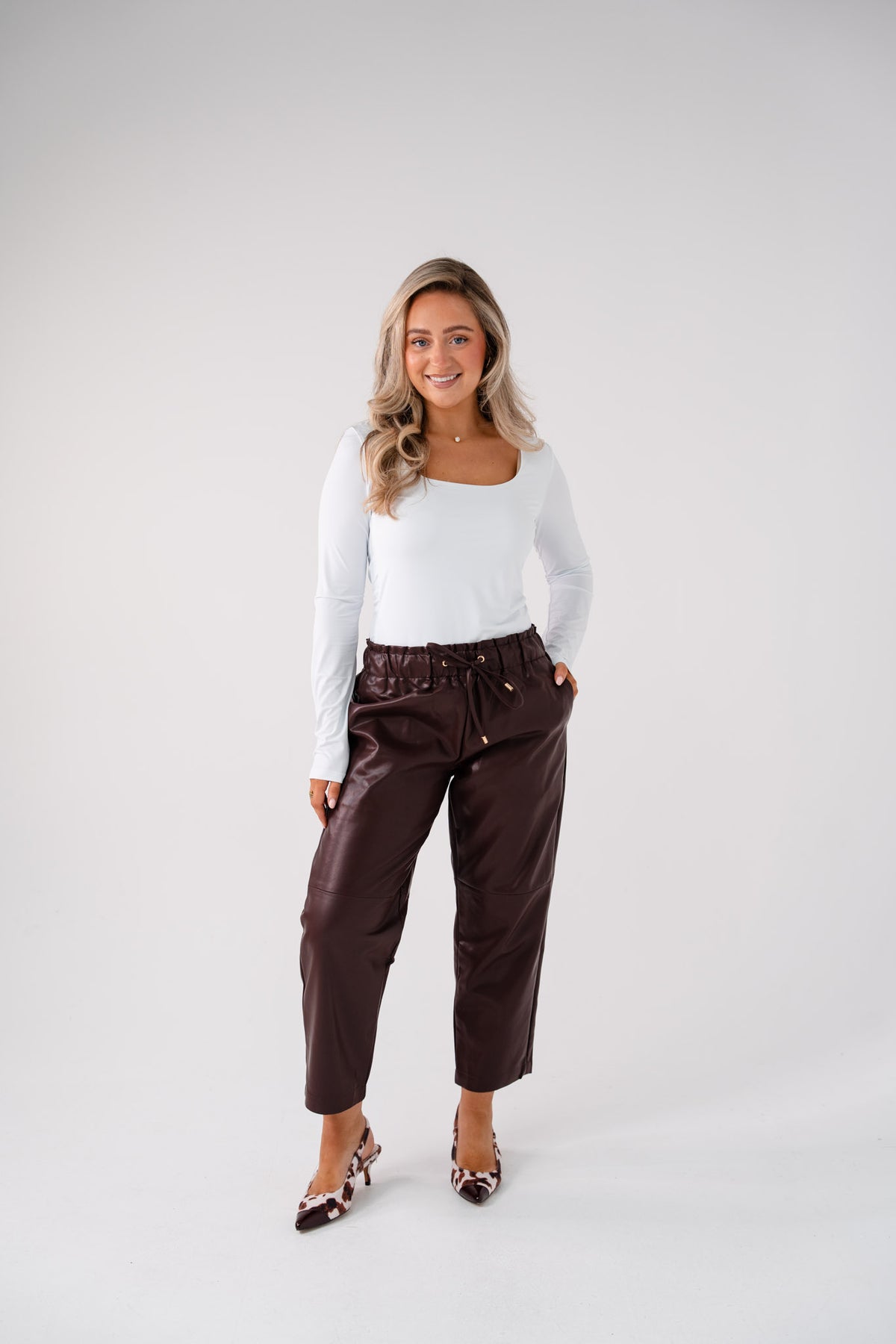 Love Laura Long Sleeve Scoop Top In White