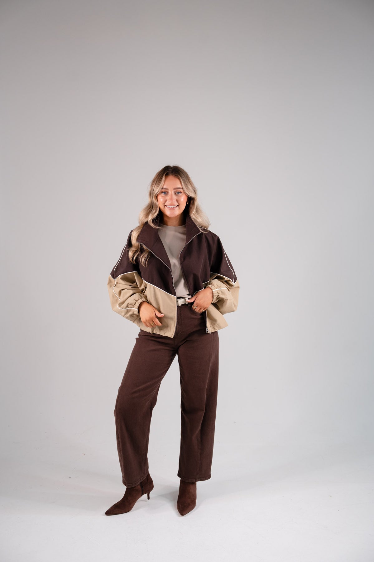 Kate Contrast Zip Jacket In Brown & Beige