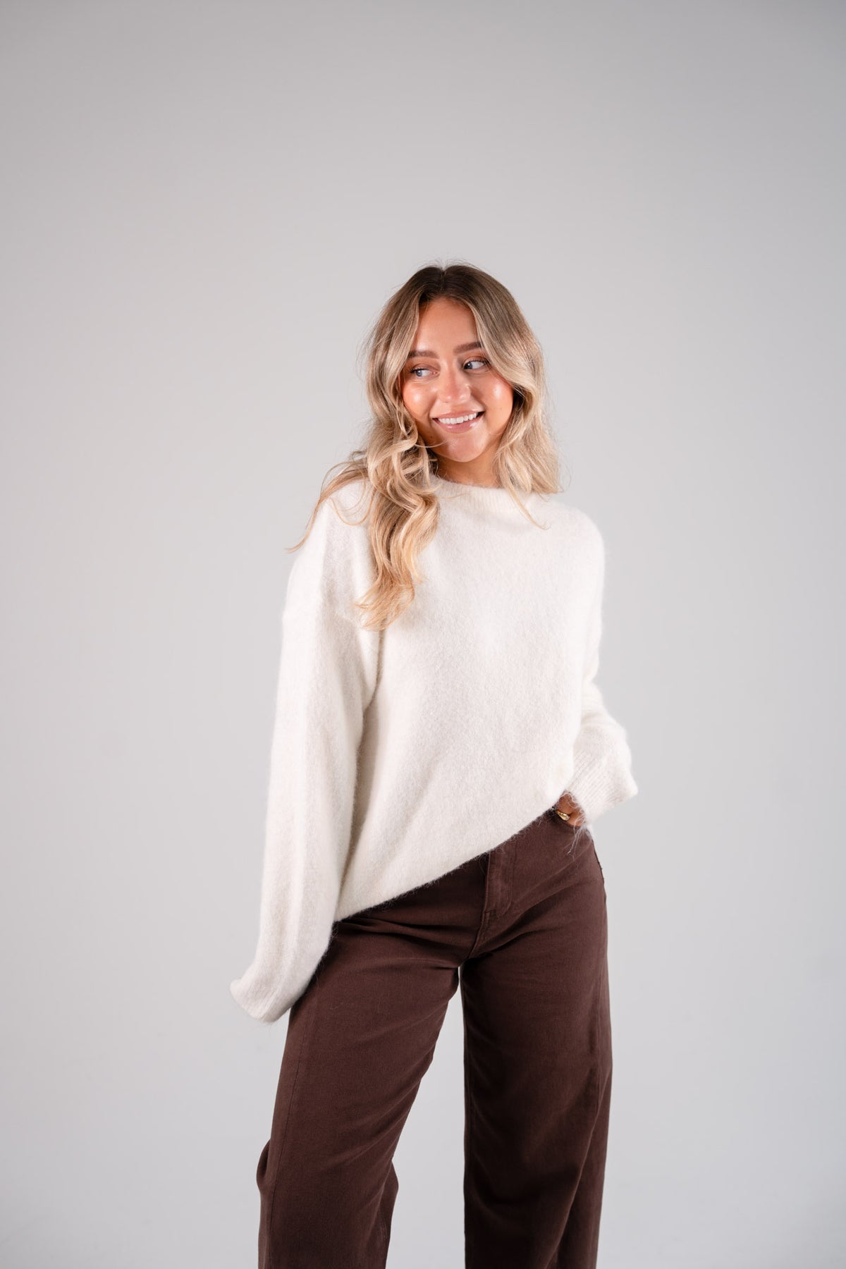Iris Round Neck Jumper In White
