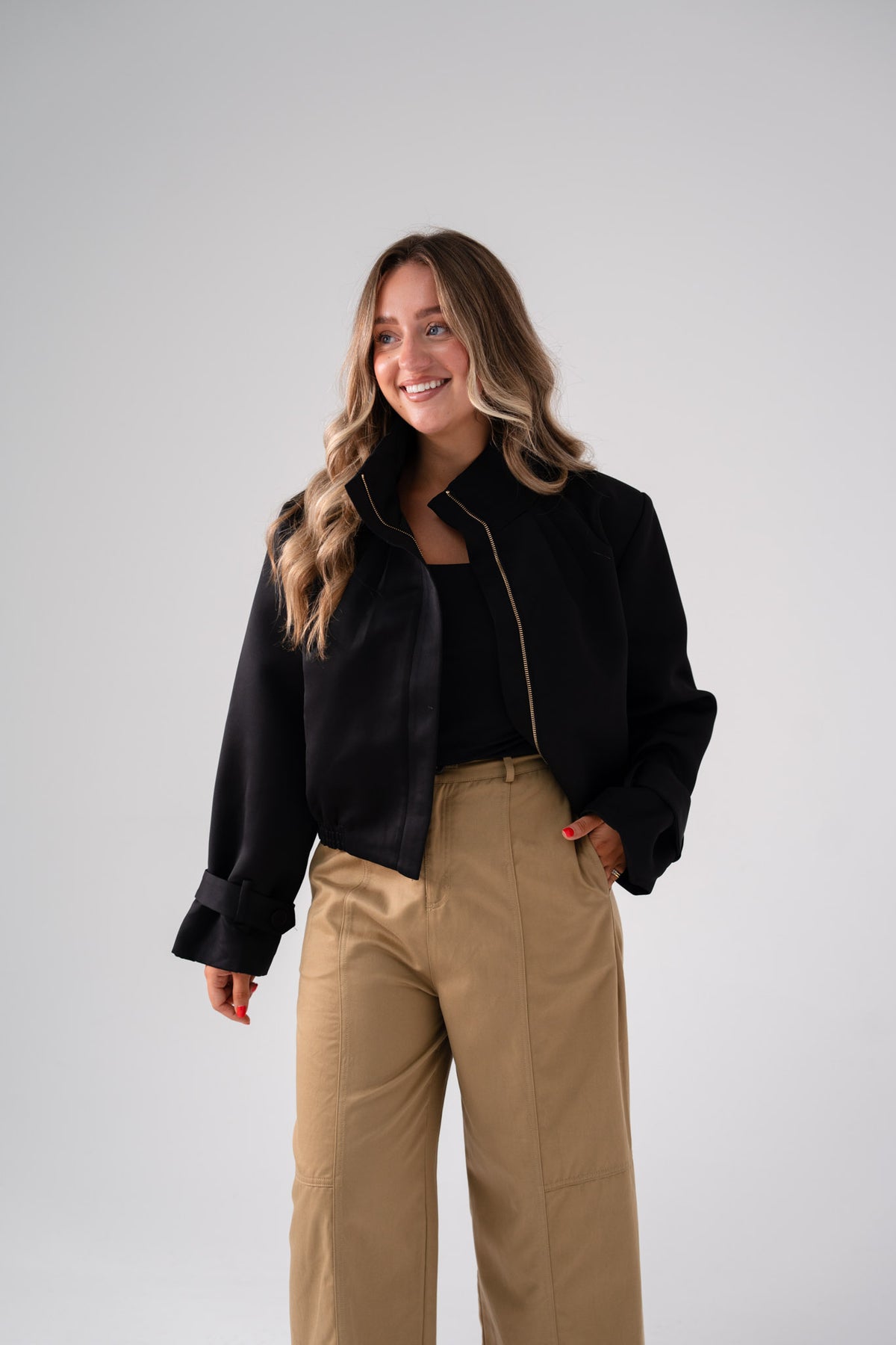Iris Crop Jacket In Black