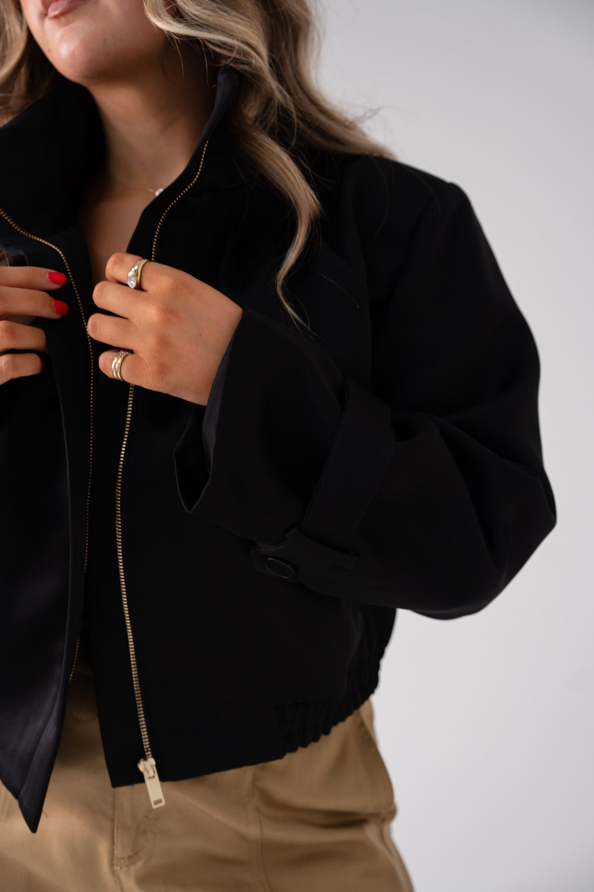 Iris Crop Jacket In Black