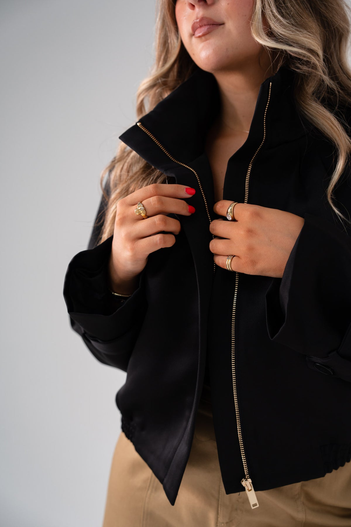 Iris Crop Jacket In Black