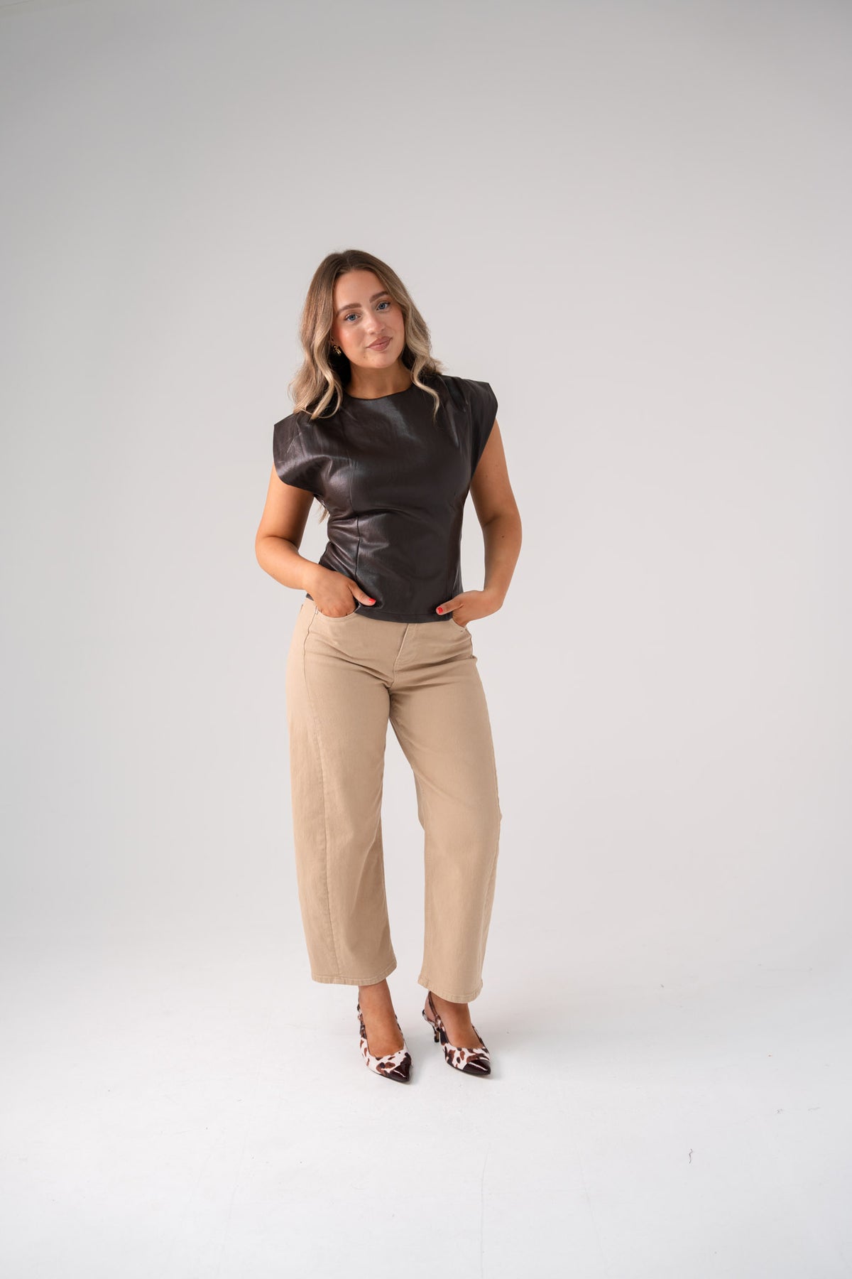 Kiera Faux Leather Top In Chocolate