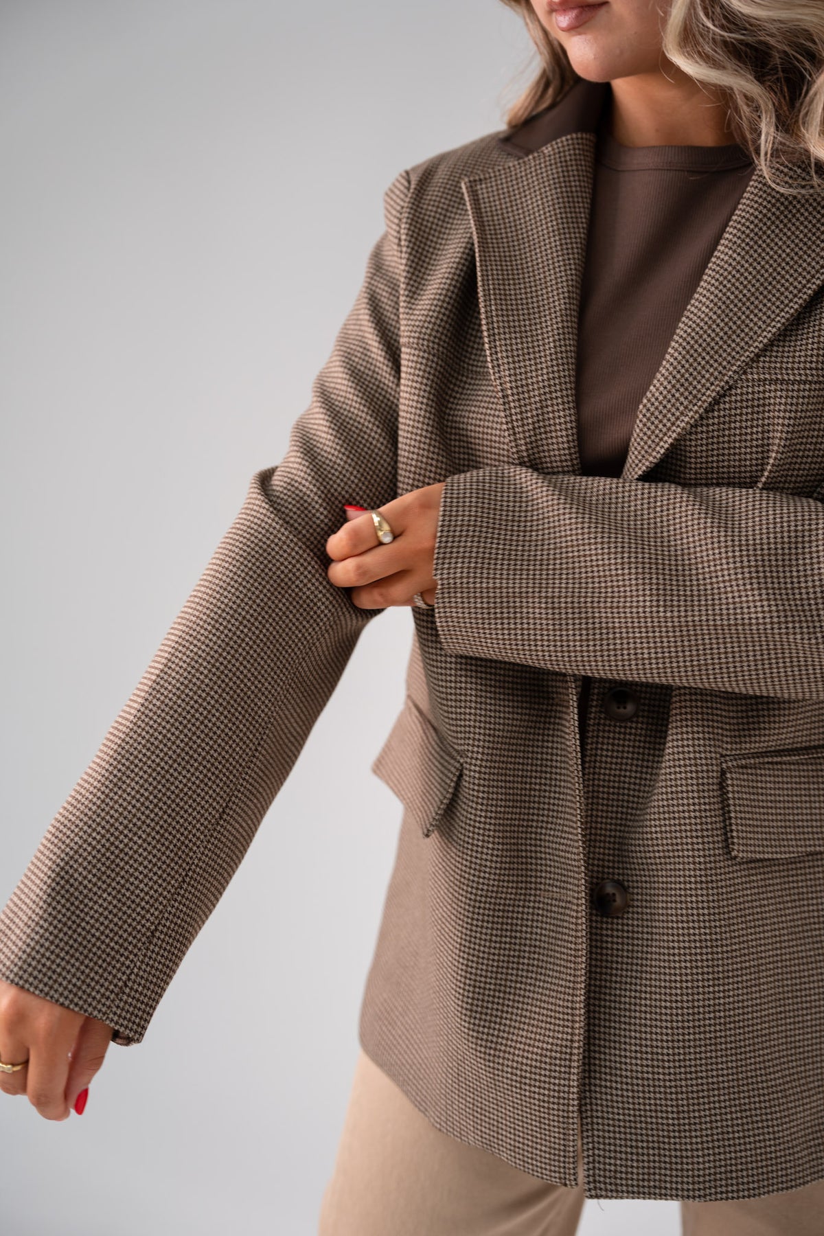Kiera Fine Check Blazer In Brown