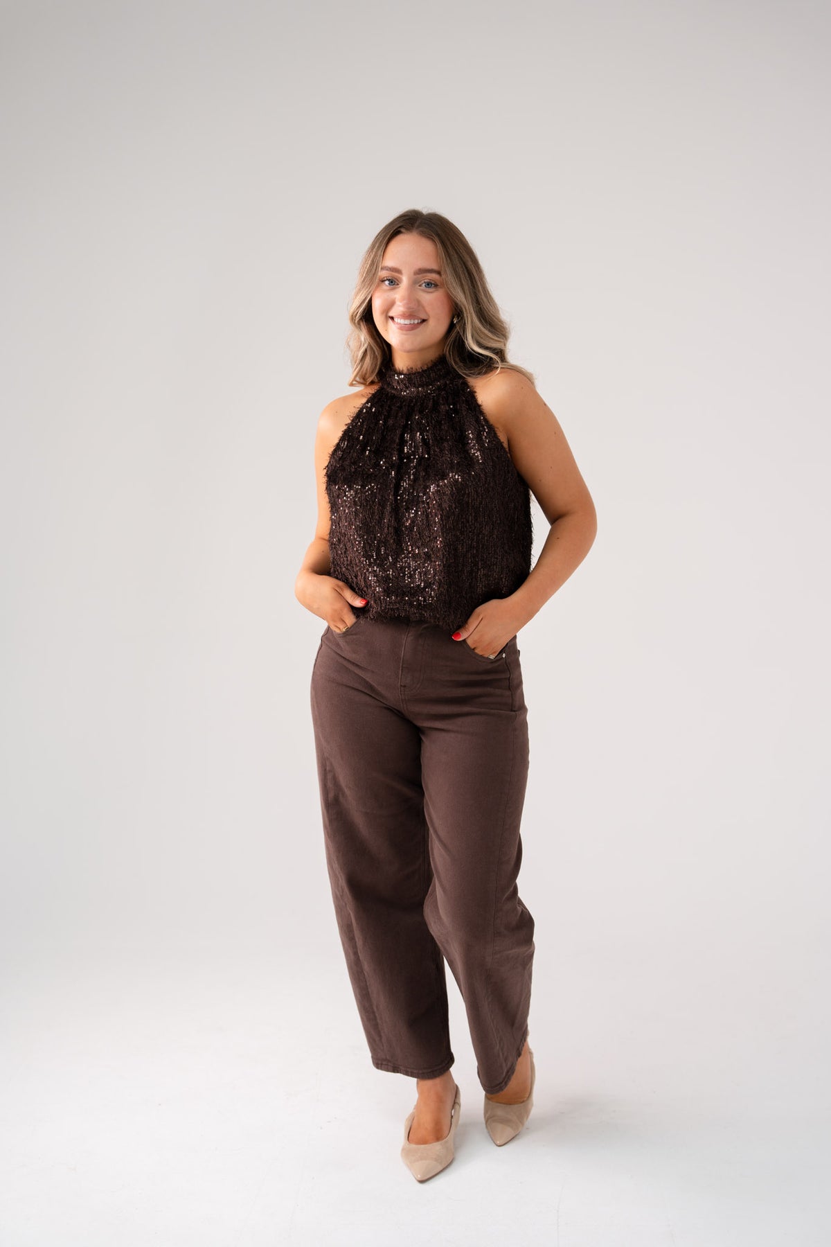 Iris Textured Halter Top In Chocolate