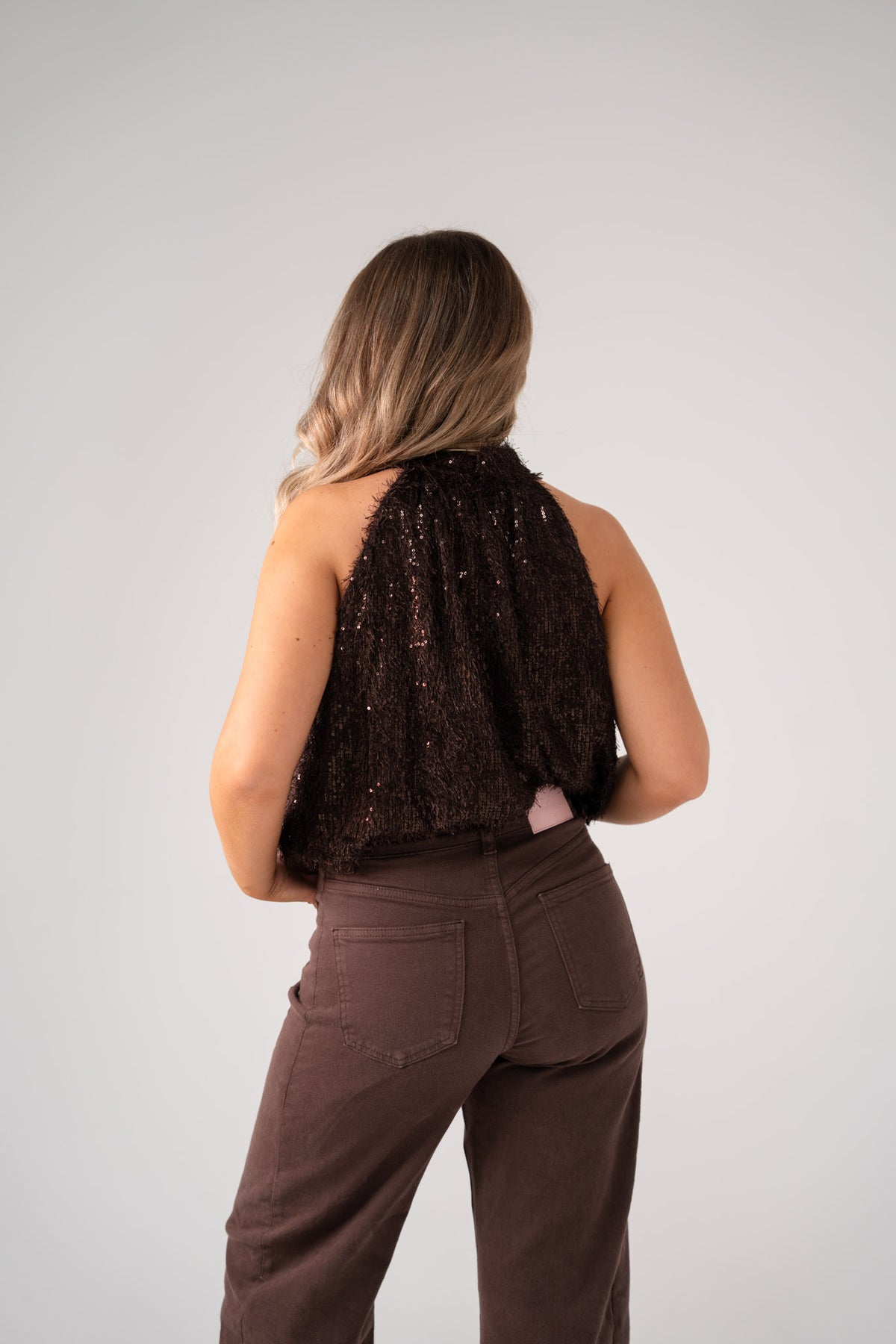 Love Laura Carrot Barrell Jeans In Chocolate