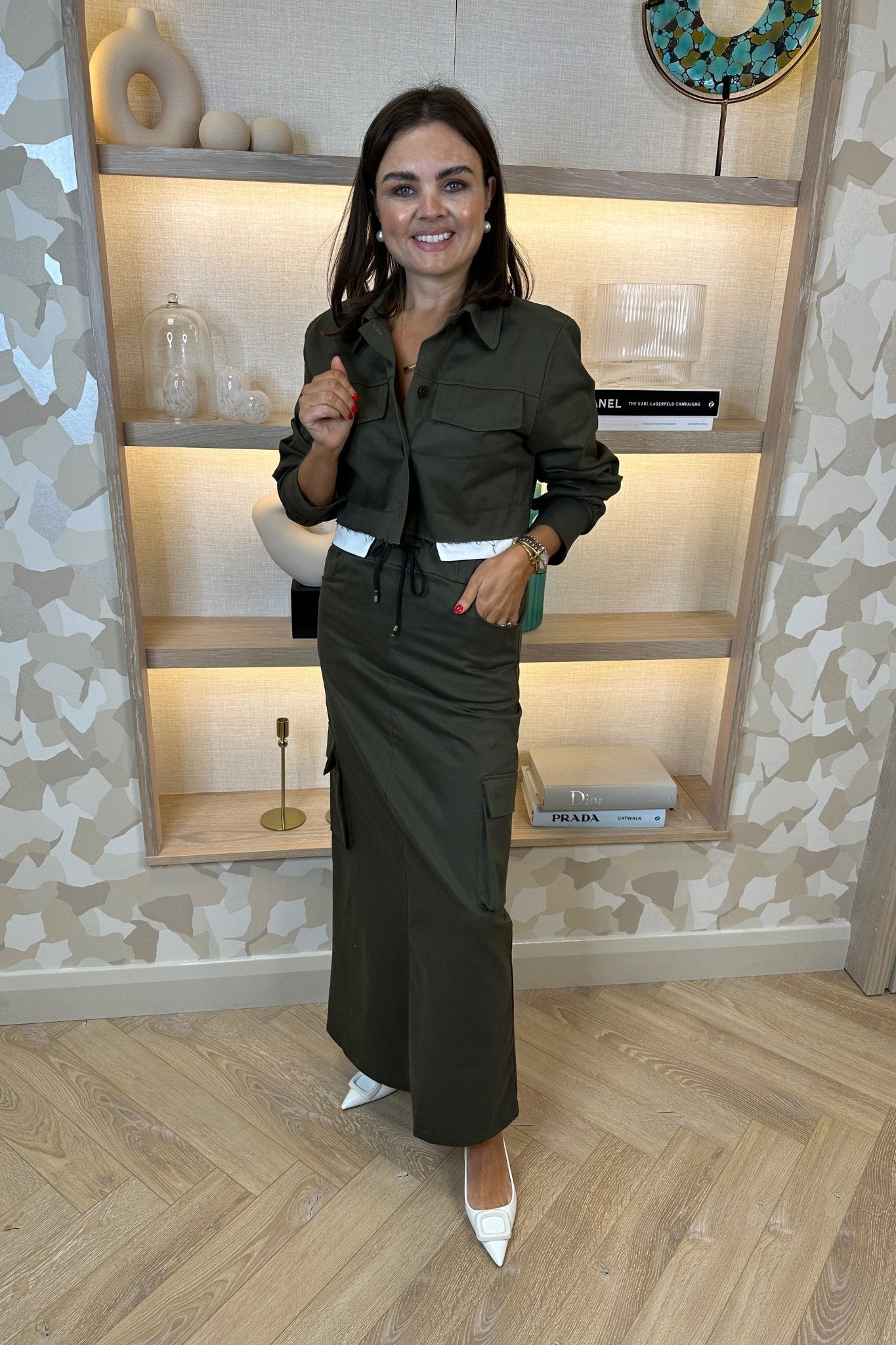 Cathy Cropped Jacket In Khaki - The Walk in Wardrobe