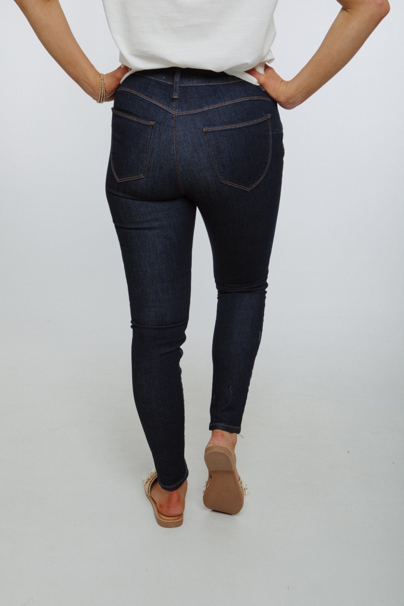 Cindy Bum Lift Jeans In Dark Wash - The Walk in Wardrobe
