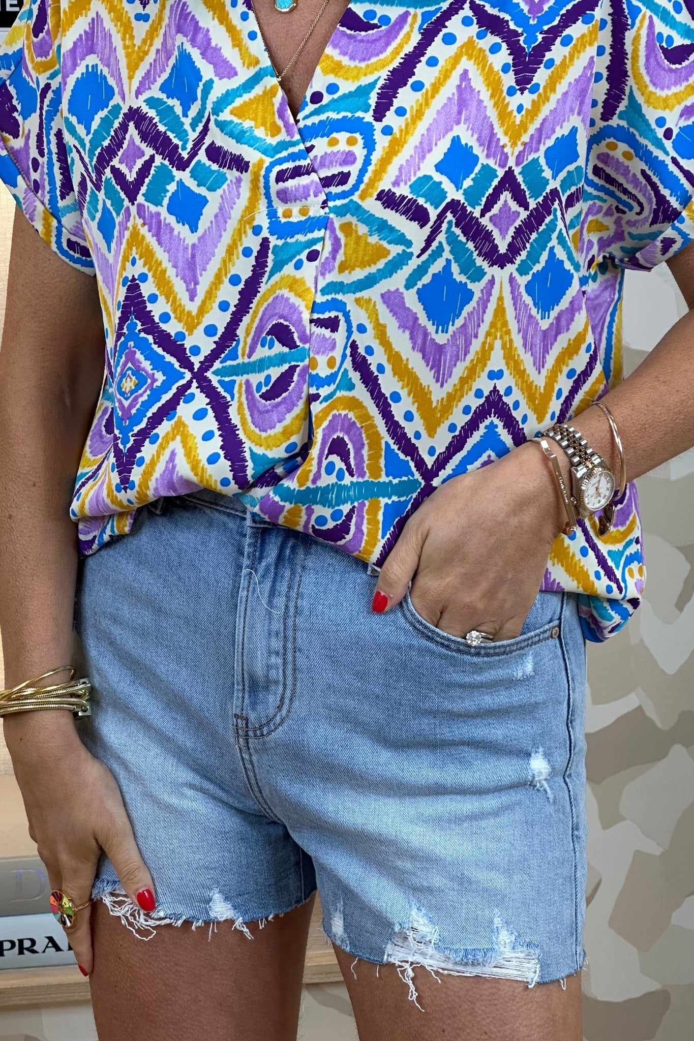 Cindy Distressed Shorts In Light Wash - The Walk in Wardrobe