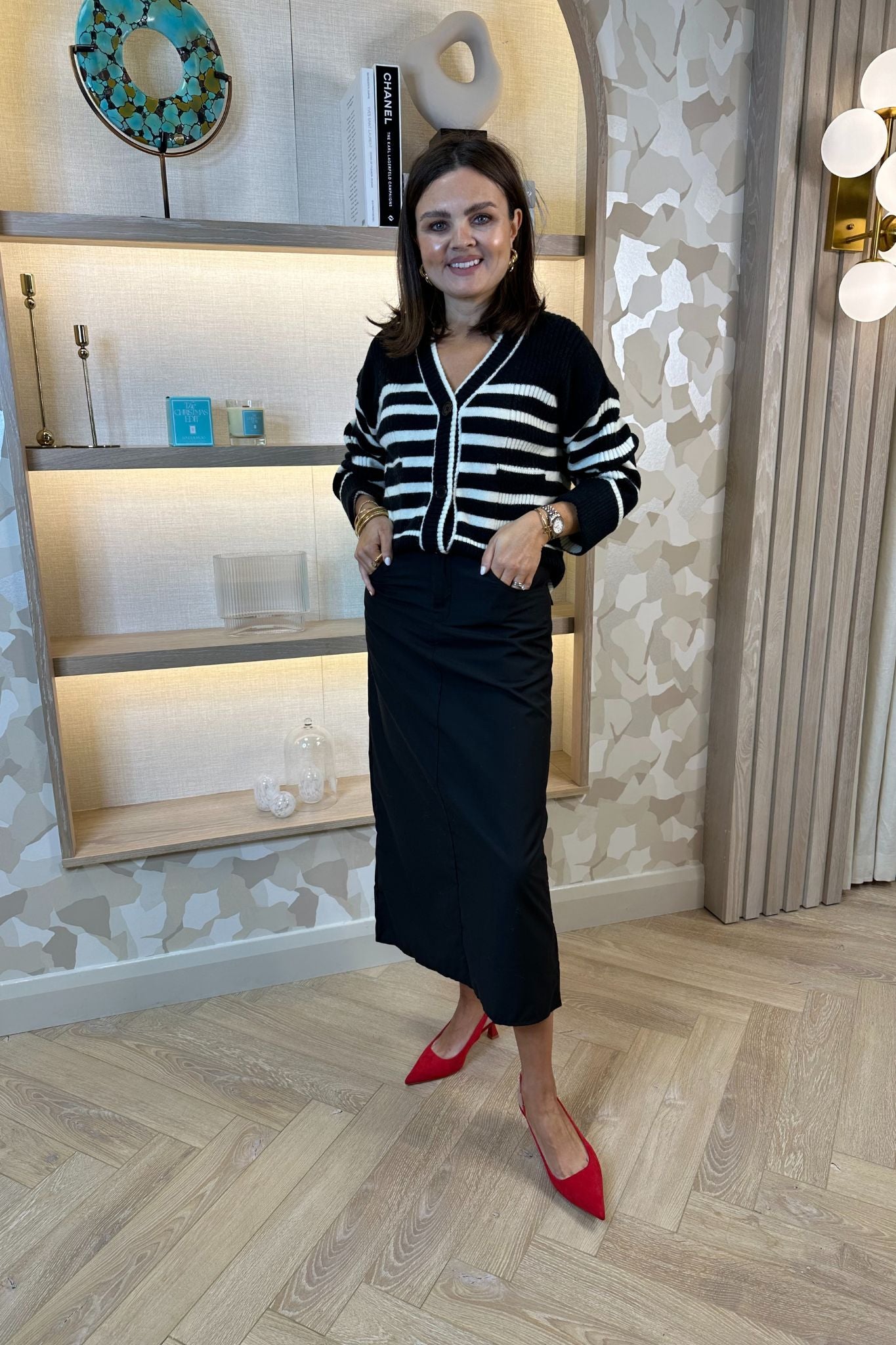 Elsa Midi Skirt In Black - The Walk in Wardrobe