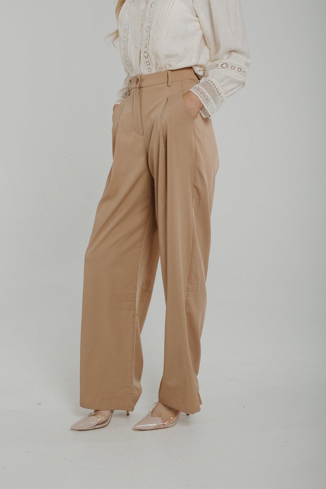 Jane Trouser In Camel - The Walk in Wardrobe