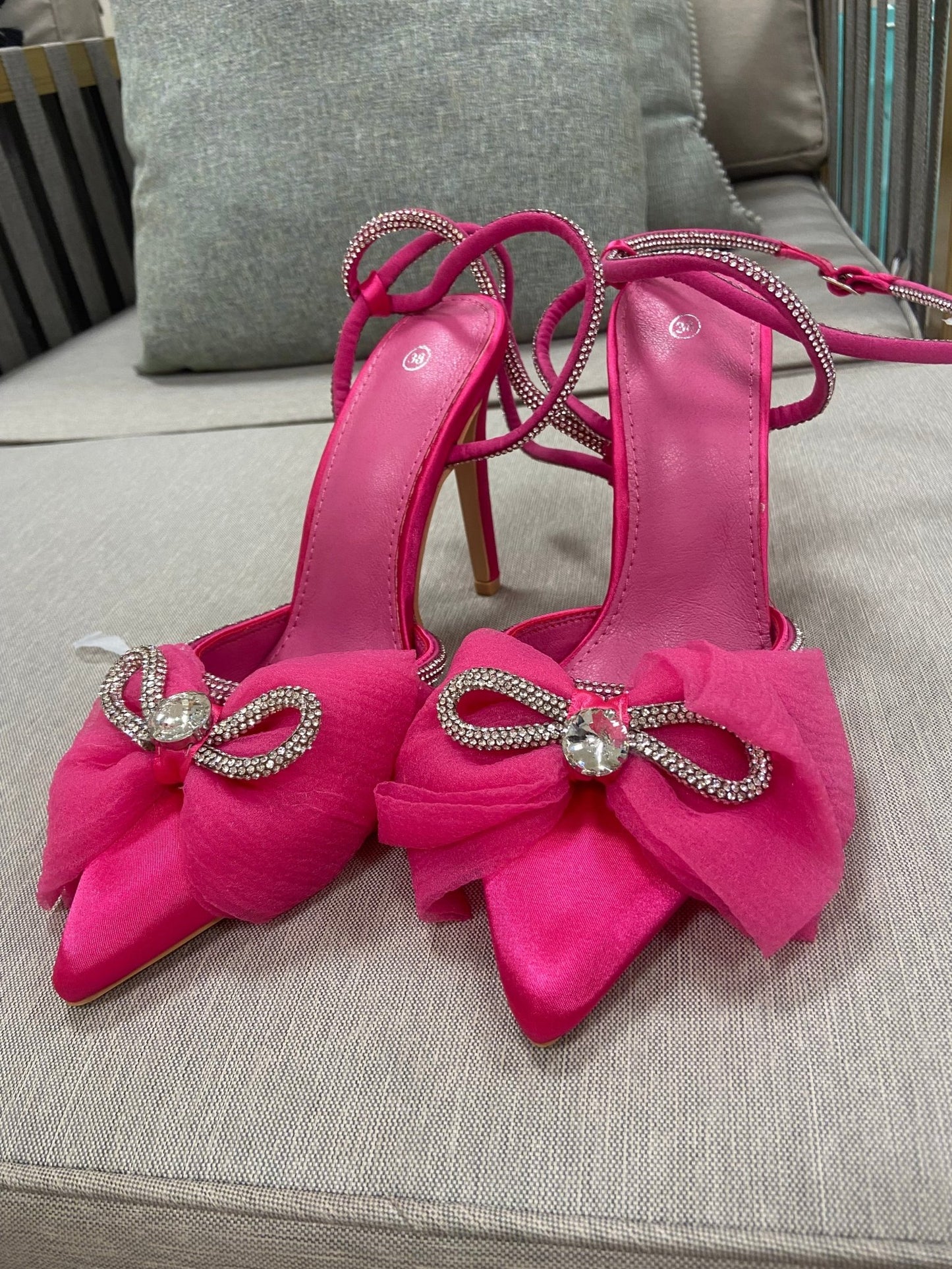 Lauren Bow Heel In Pink - The Walk in Wardrobe