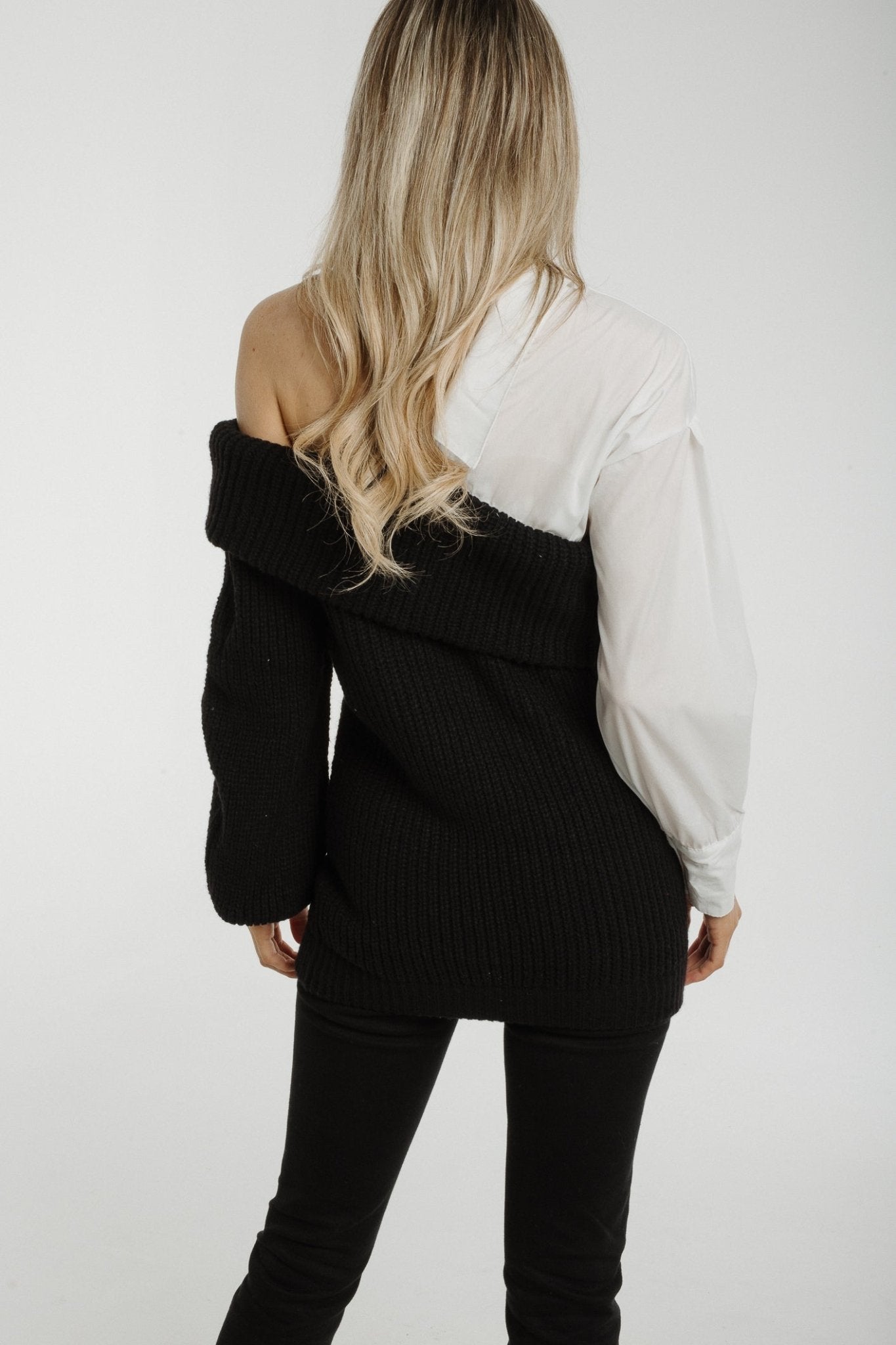 Lila Contrast Jumper In Black - The Walk in Wardrobe
