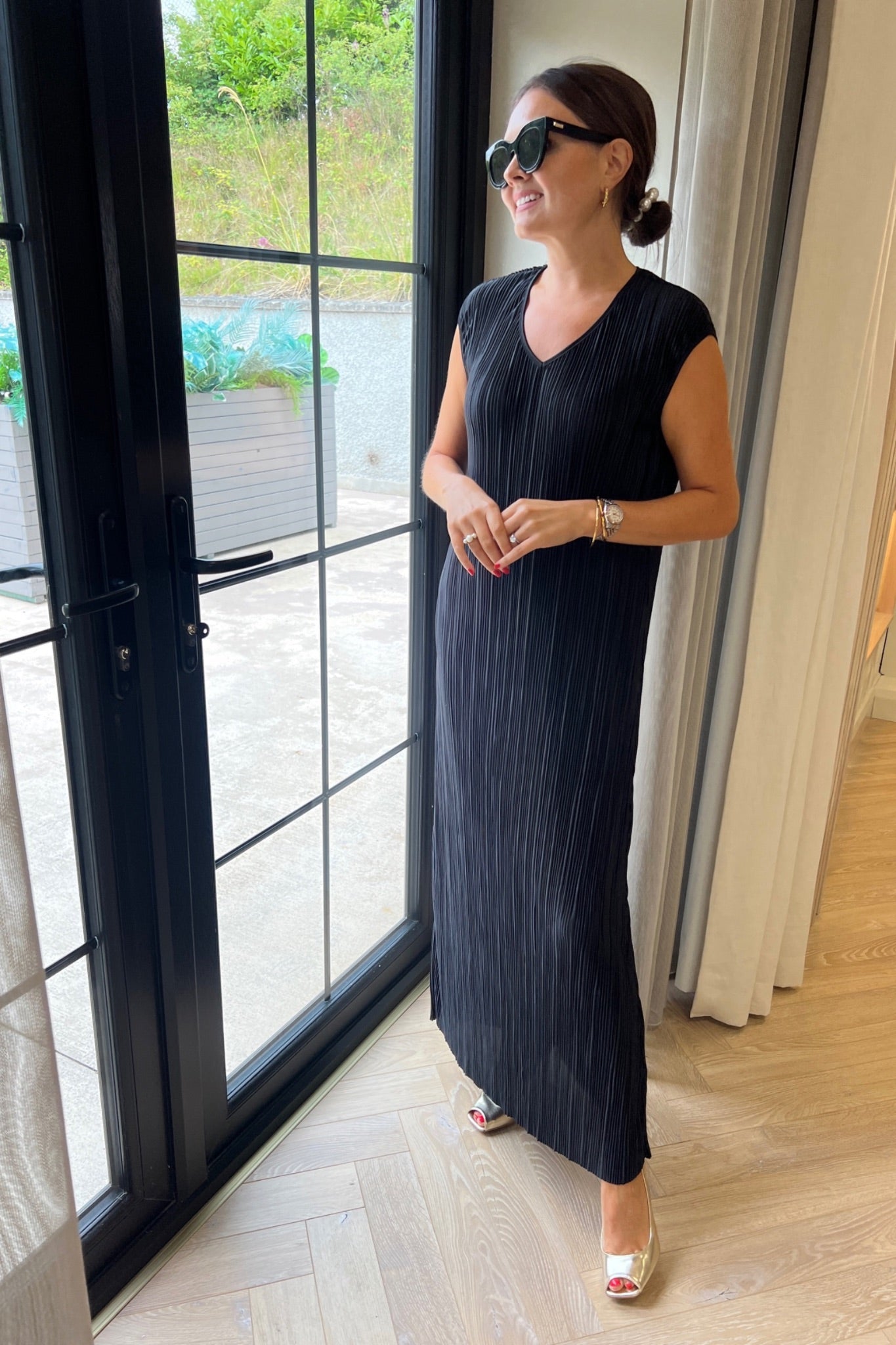 Polly Pleated Dress In Black - The Walk in Wardrobe