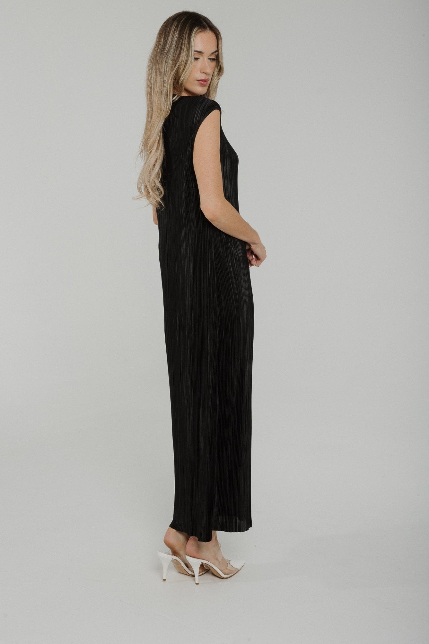Polly Pleated Dress In Black - The Walk in Wardrobe