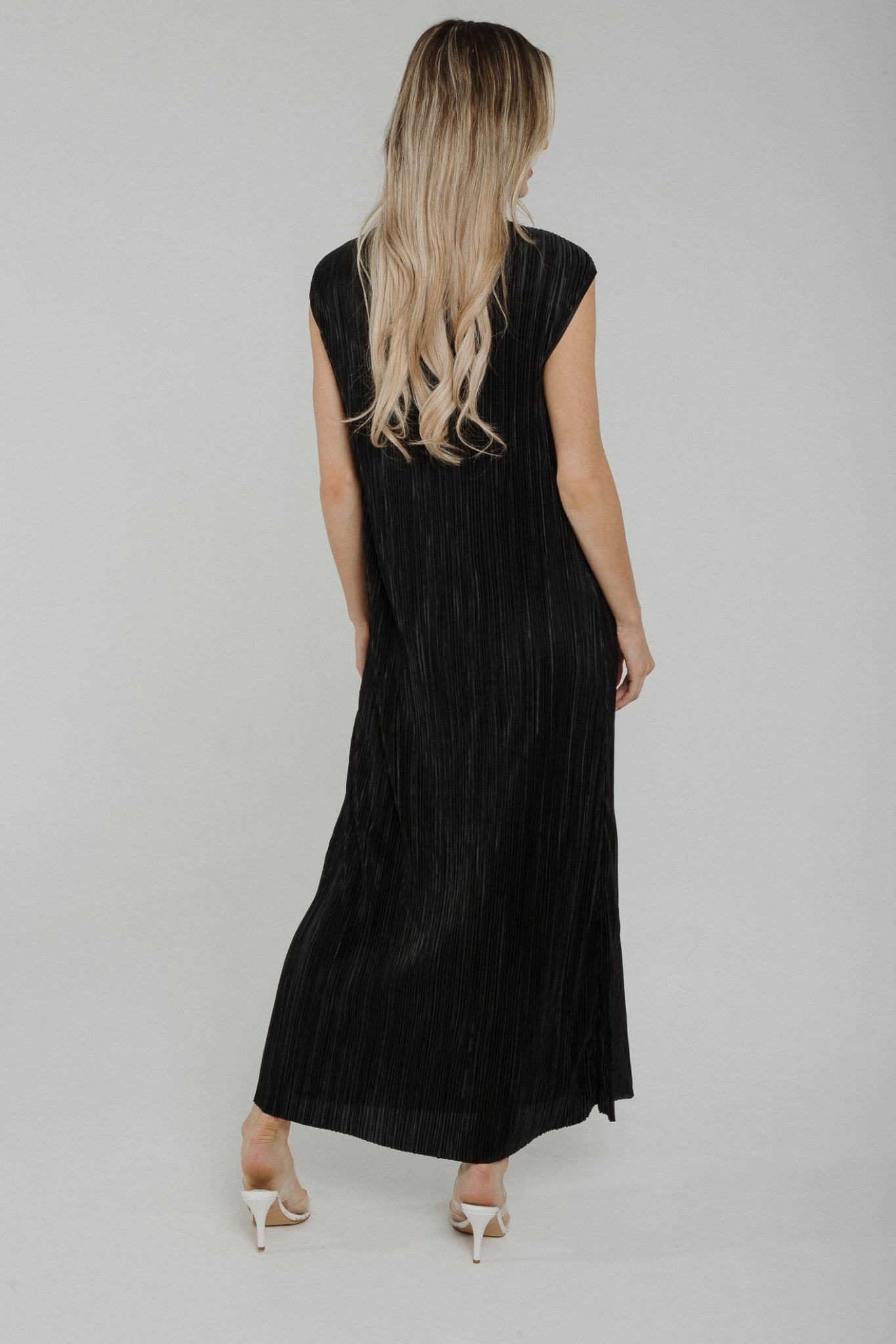 Polly Pleated Dress In Black - The Walk in Wardrobe