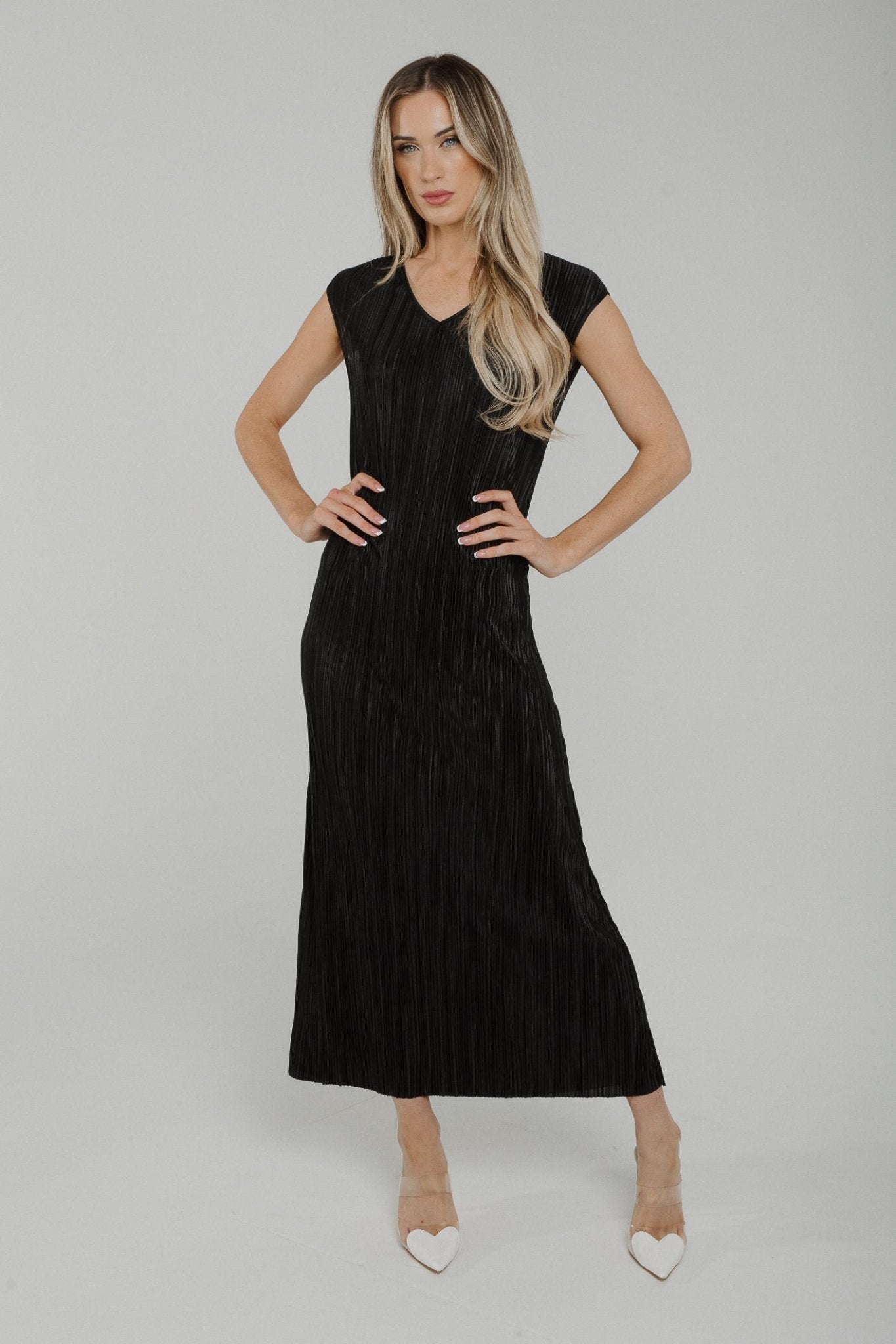 Polly Pleated Dress In Black - The Walk in Wardrobe